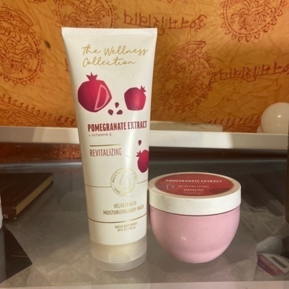 Pomegranate body wash and body butter​